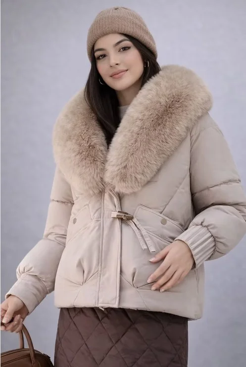 Campera Puffer de Mujer con piel en el cuello